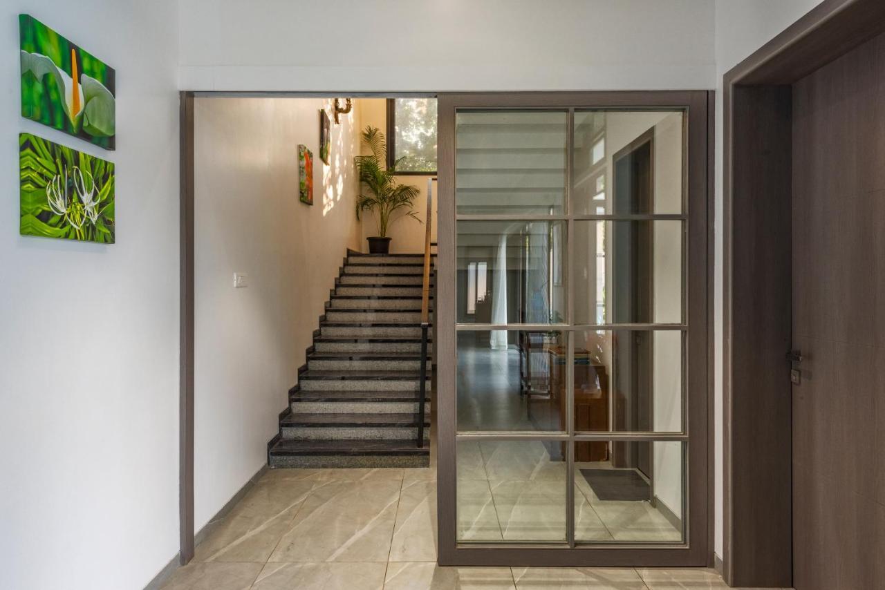 Saffronstays Mayfair Gardens 4 Bedroom Petfriendly Pool Villa Alībāg Dış mekan fotoğraf