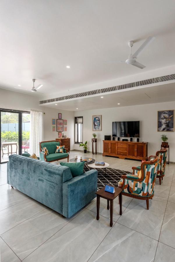Saffronstays Mayfair Gardens 4 Bedroom Petfriendly Pool Villa Alībāg Dış mekan fotoğraf